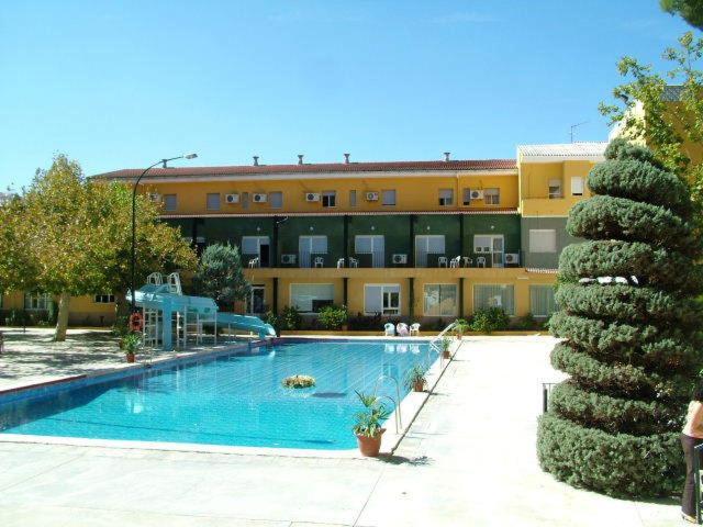 Hotel Rio Piscina Priego de Córdoba Exterior foto